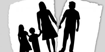 Cum păstrăm relația cu bunicii după divorț?