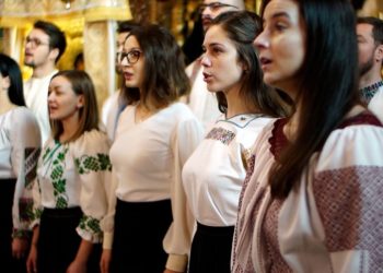 Asa graieste Domnul slavei