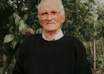 16. Iancu Fătu Cu ochii spre Lumină